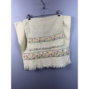 Vintage Cannon Monticello 1 Bath Towel & 1 Hand Towel With Floral Design & Fring